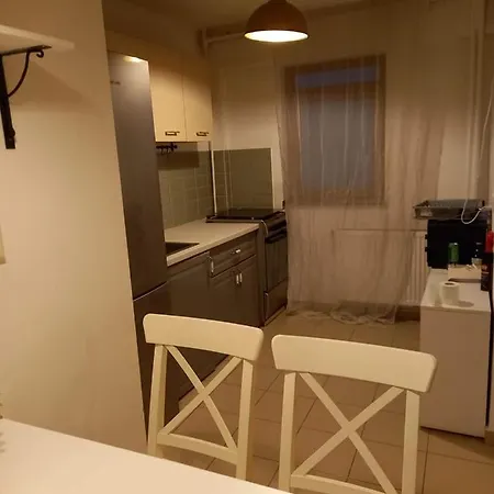 Lägenhet Apartamentul Cu 2 *