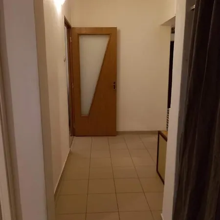 Lägenhet Apartamentul Cu 2 *